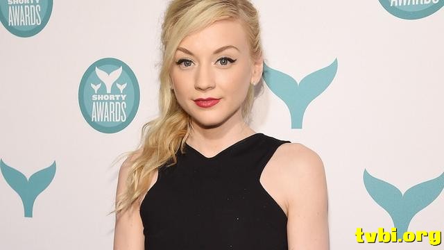 《行尸走肉》艾米莉以死谢幕 加盟《性爱大师》