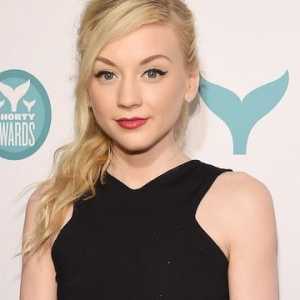 《行尸走肉》艾米莉以死谢幕 加盟《性爱大师》