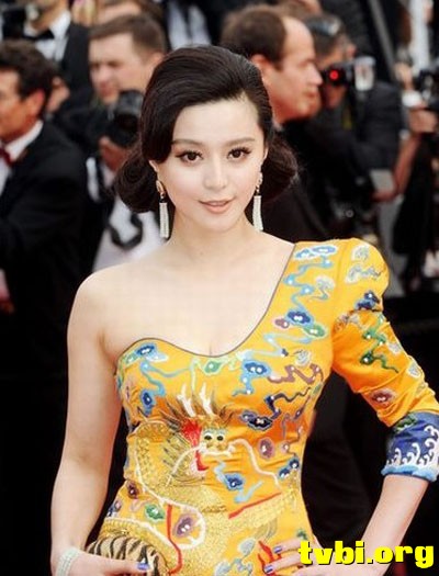 奥斯卡走红毯比的不是胸和脸蛋 而是国际范儿